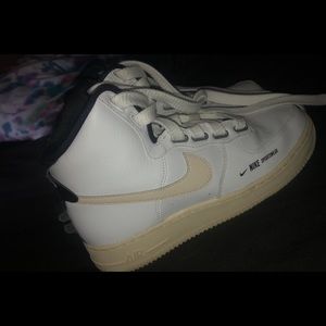 Nike shoes (women’s)